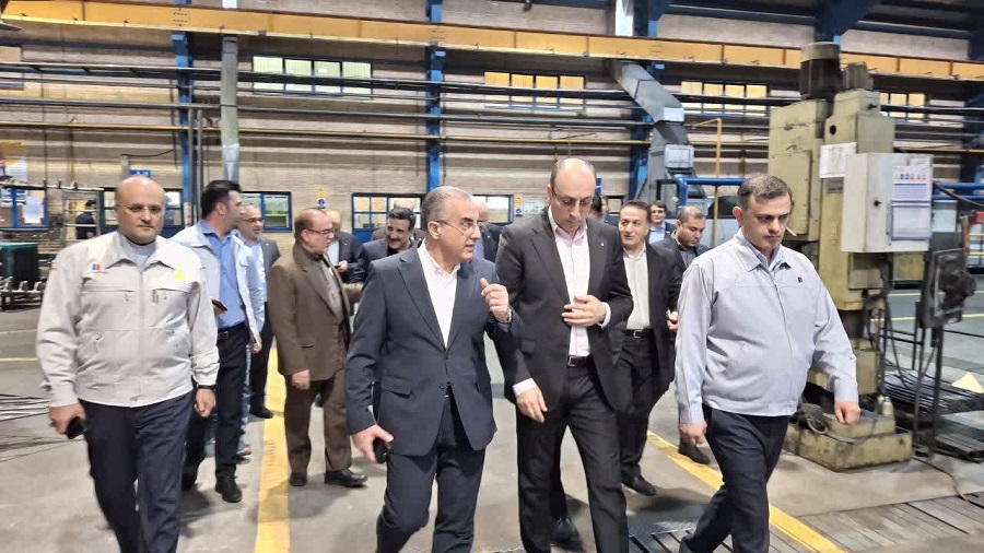 بازدید مدیرعامل گروه خودروسازی سایپا از فنرسازی زر گلپایگان